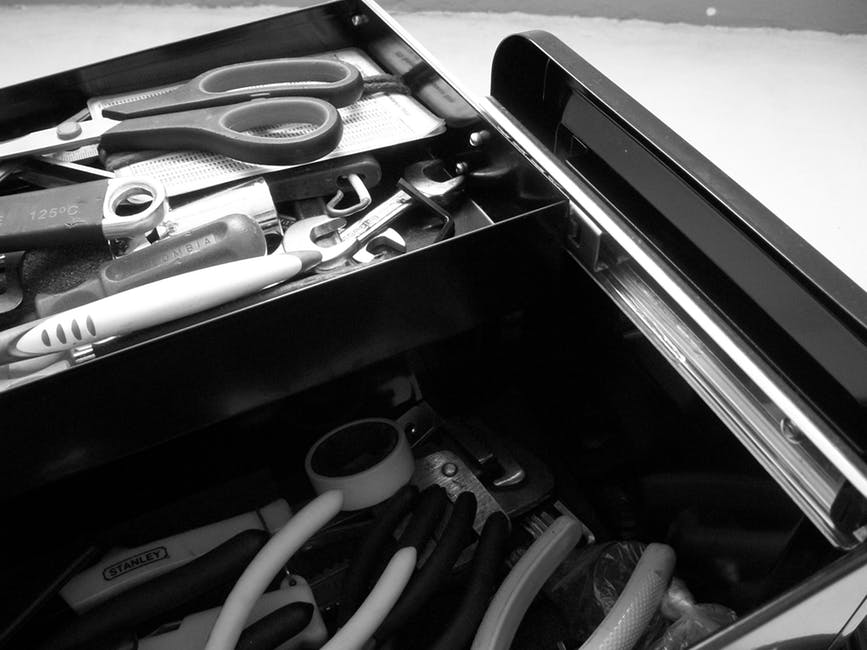 5 Toolbox Essentials That Every DIY Lover Needs to Have on Hand﻿